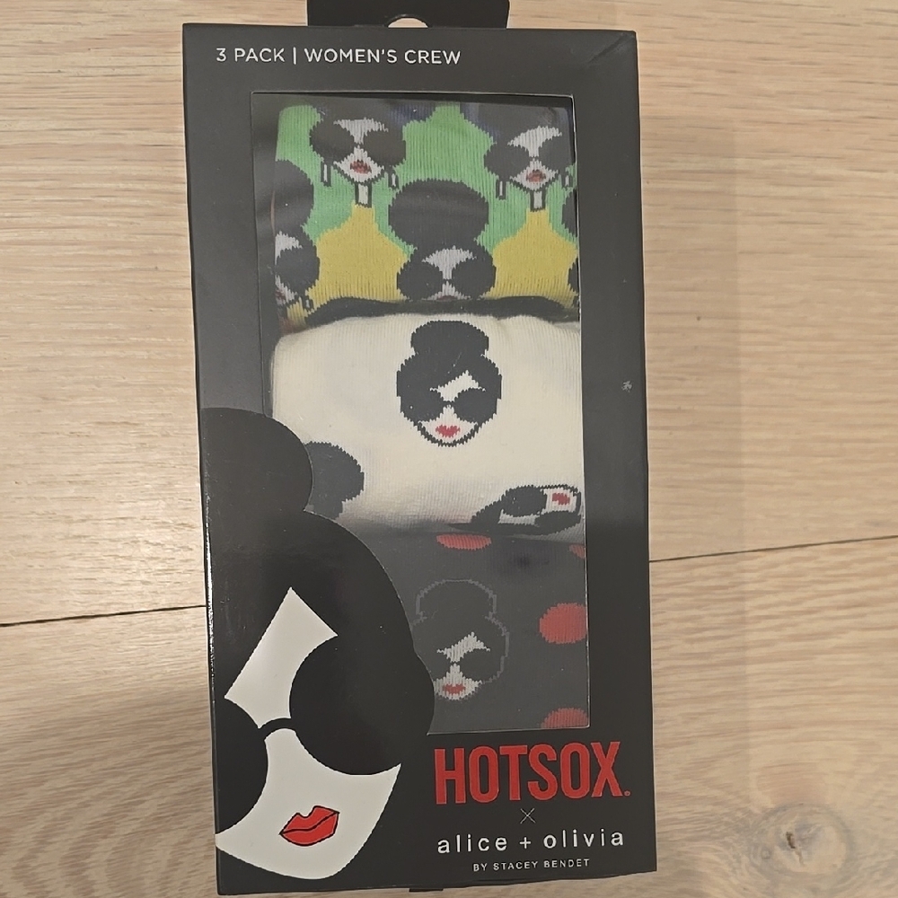 Alice + Olivia Hot Sox Women's Crew Socks 3-Pack - Multicolor